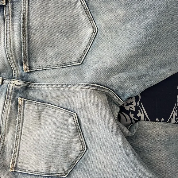 Distressed Flared Women's Jeans - Picture 5 of 5